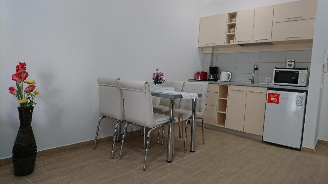Sunshine Apartament De Silva Appartamento Mamaia Esterno foto