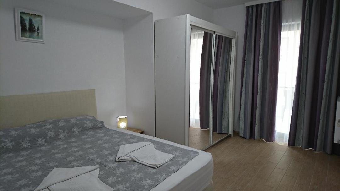 Sunshine Apartament De Silva Appartamento Mamaia Esterno foto